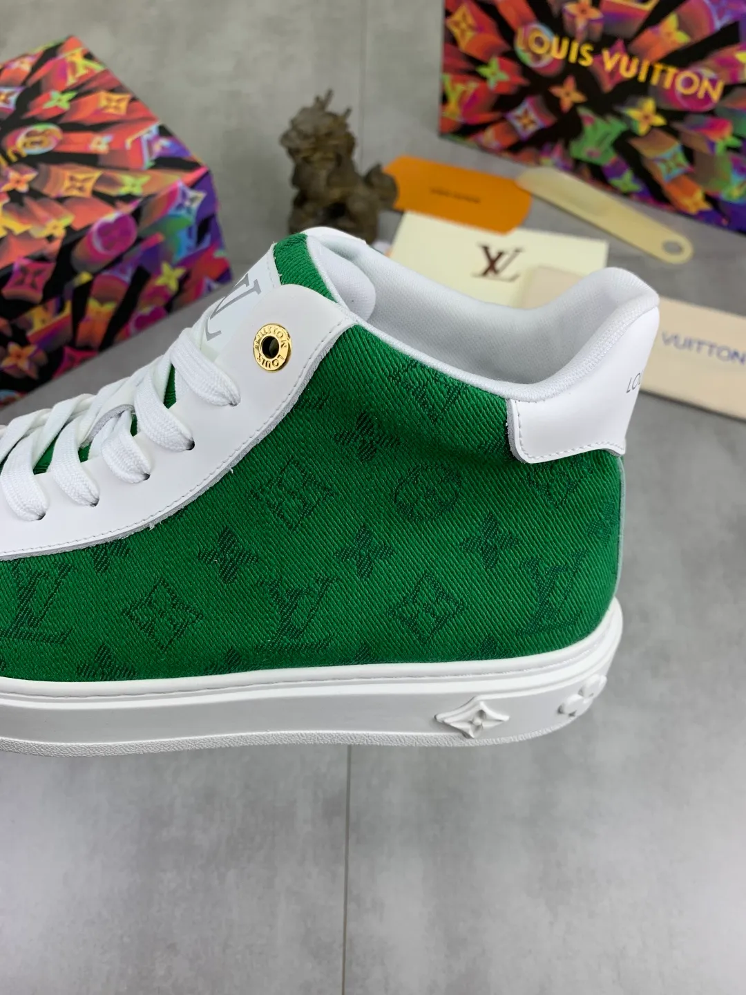 Men's men's shoes 💰P560💰[New model]🆘High-quality cowhide [Louis Vuitton]LV official website latest model🎁casual fashion high-top men's shoes👟hot style💥simple and elegant style, exclusive for trendy men. Unique official website latest brand elements👑original decoration, fashionable and generous, the fabric is made of original denim➕comfortable and breathable mesh lining➕cow leather feet ✅The official website specifies wear-resistant casual outsole, the classic model is taken in real life🎬Color: 4️⃣colors available😍Number of codes: 38-44 Full set of packaging